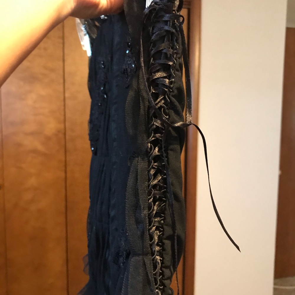 Corset - Picture 6 of 6